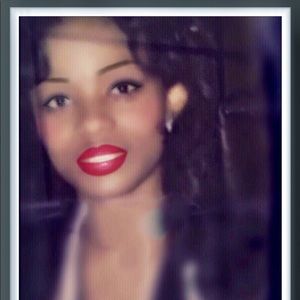 Meet your Posher, Bobbie